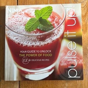 Ninja Pulse It Up! Cookbook - Red and Green